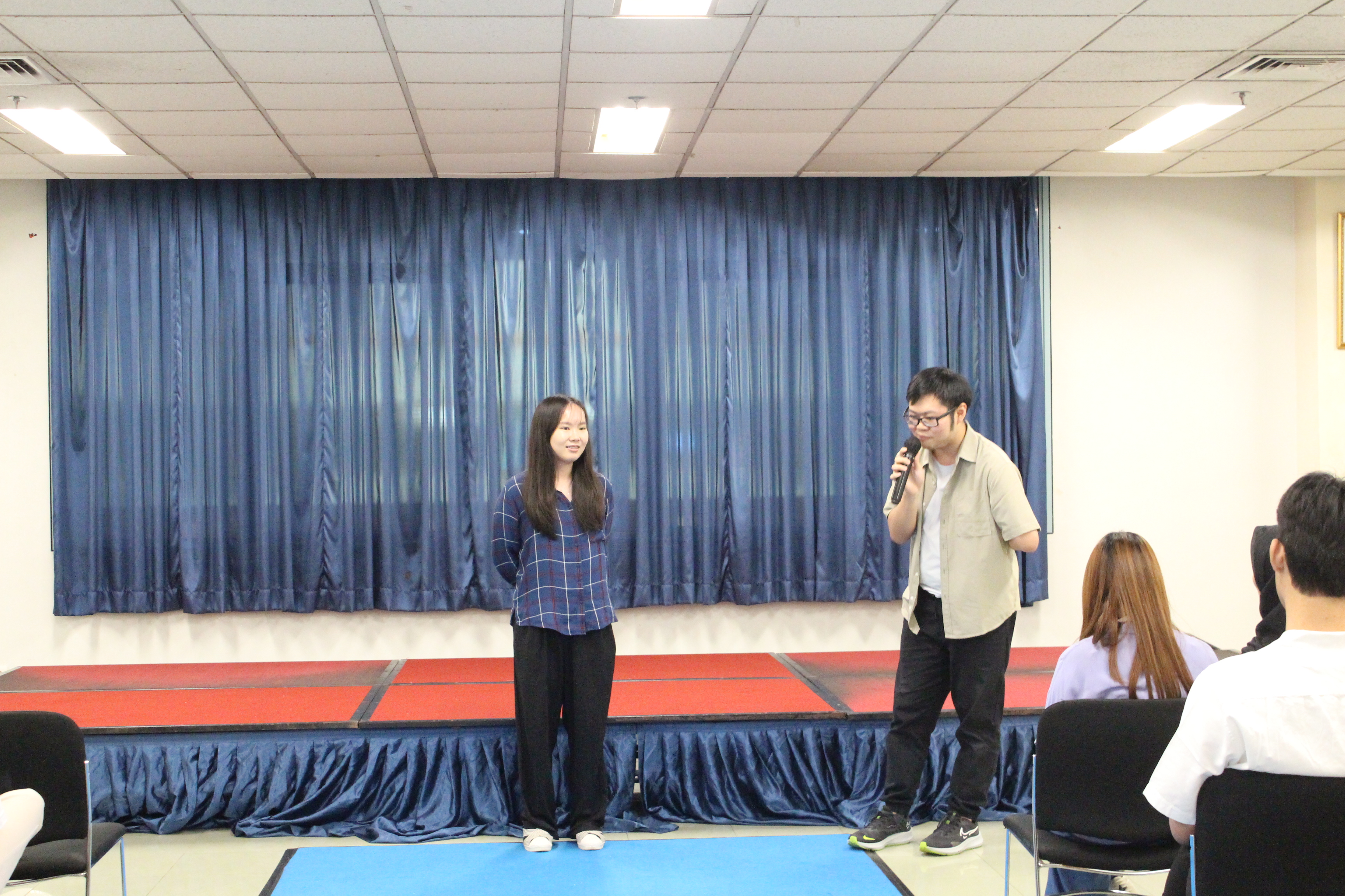 Moderating Welcoming Party